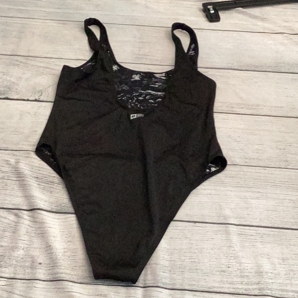 NWT Salty Crew Charter One-Piece Swimsuit, Black - size XL - Picture 7 of 7